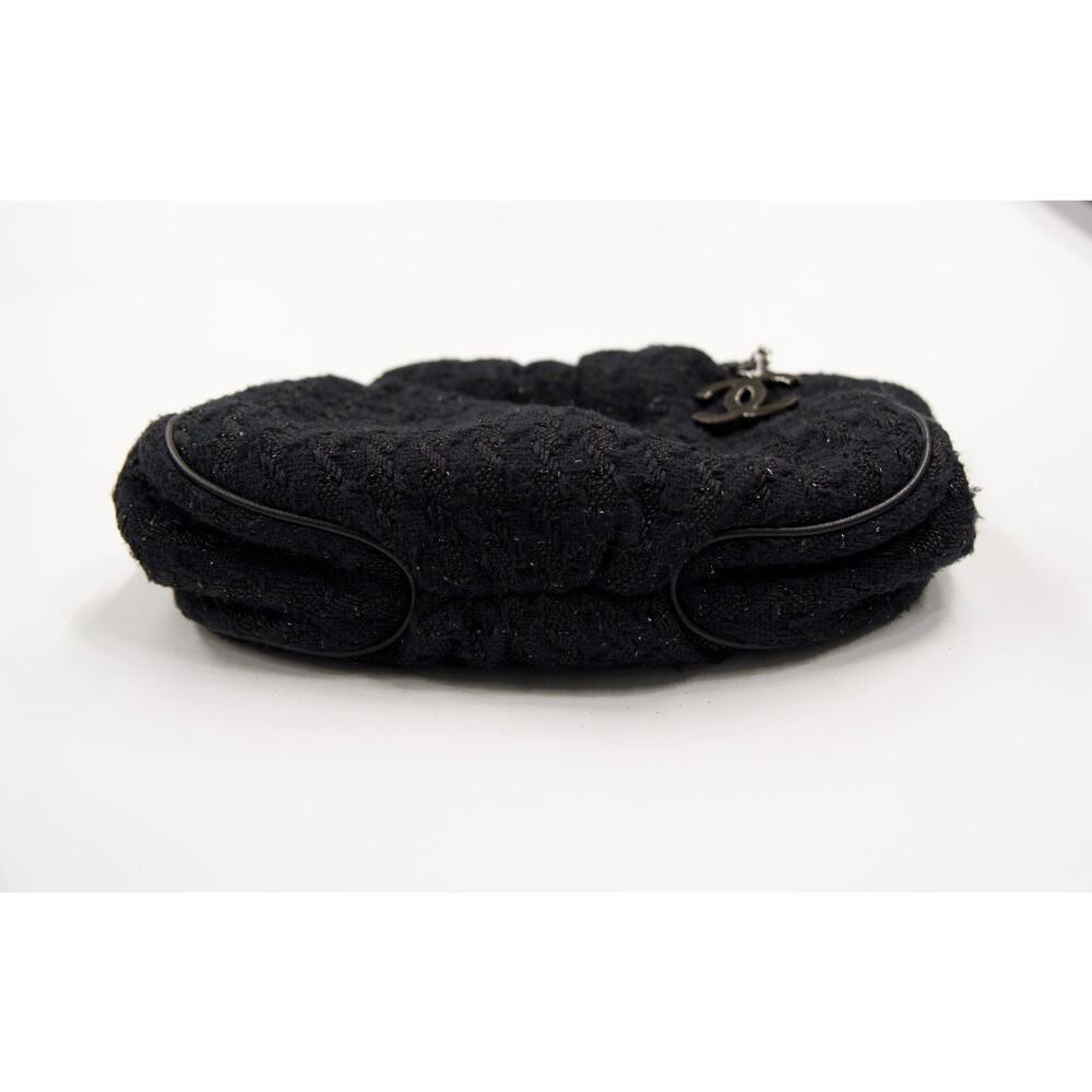 CHANEL 2005 CC Black Tweed Tote Bag - Picture 7 of 10